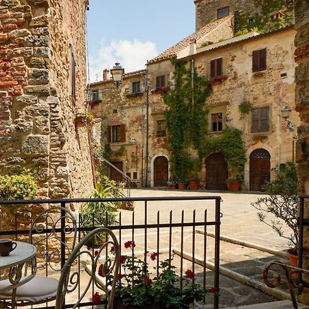Inn Piazza In Montemerano, The Heart Of Tuscany Exterior foto